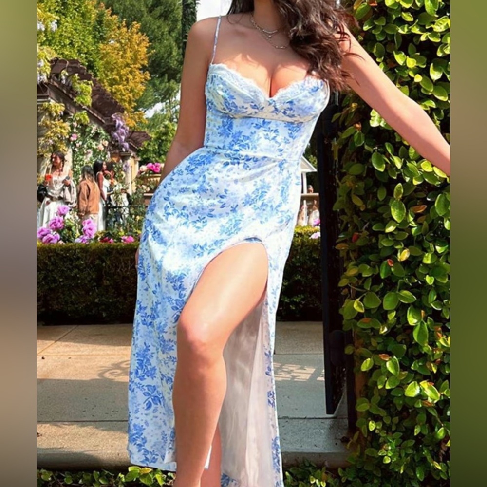 Elegant Blue Floral Women's Dress